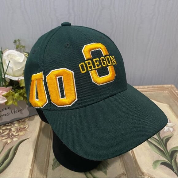 Top of the World UO Cap University of Oregon Strap Back Cap Wool Blend One Size - Picture 1 of 13